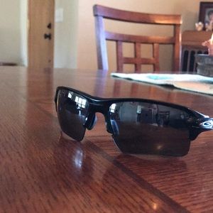 Oakley Flax 2.0 sunglasses in excellent condition.